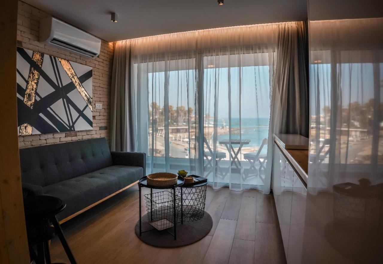 Cosea Living: Seaside Luxury Suite In Harbour 107A Πάφος Εξωτερικό φωτογραφία
