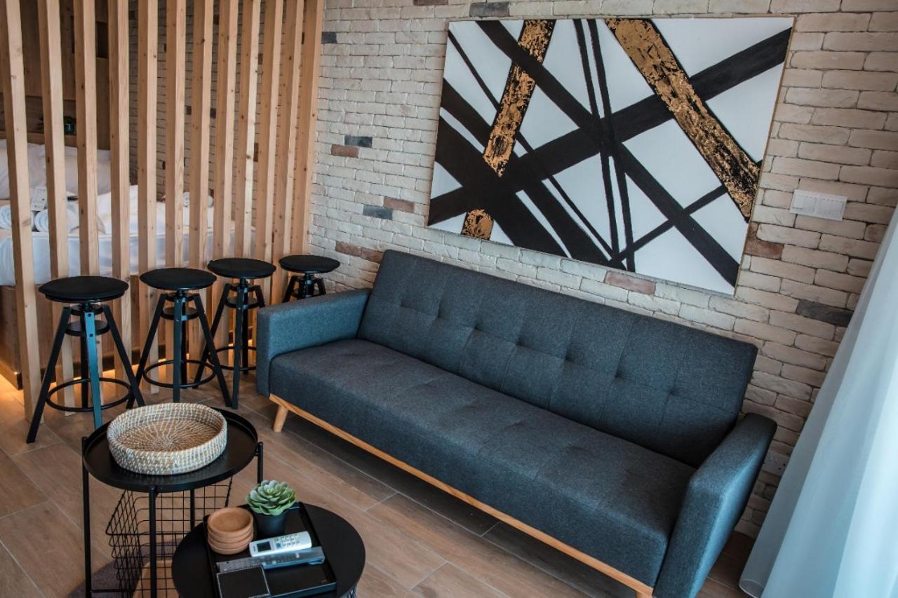Cosea Living: Seaside Luxury Suite In Harbour 107A Πάφος Εξωτερικό φωτογραφία