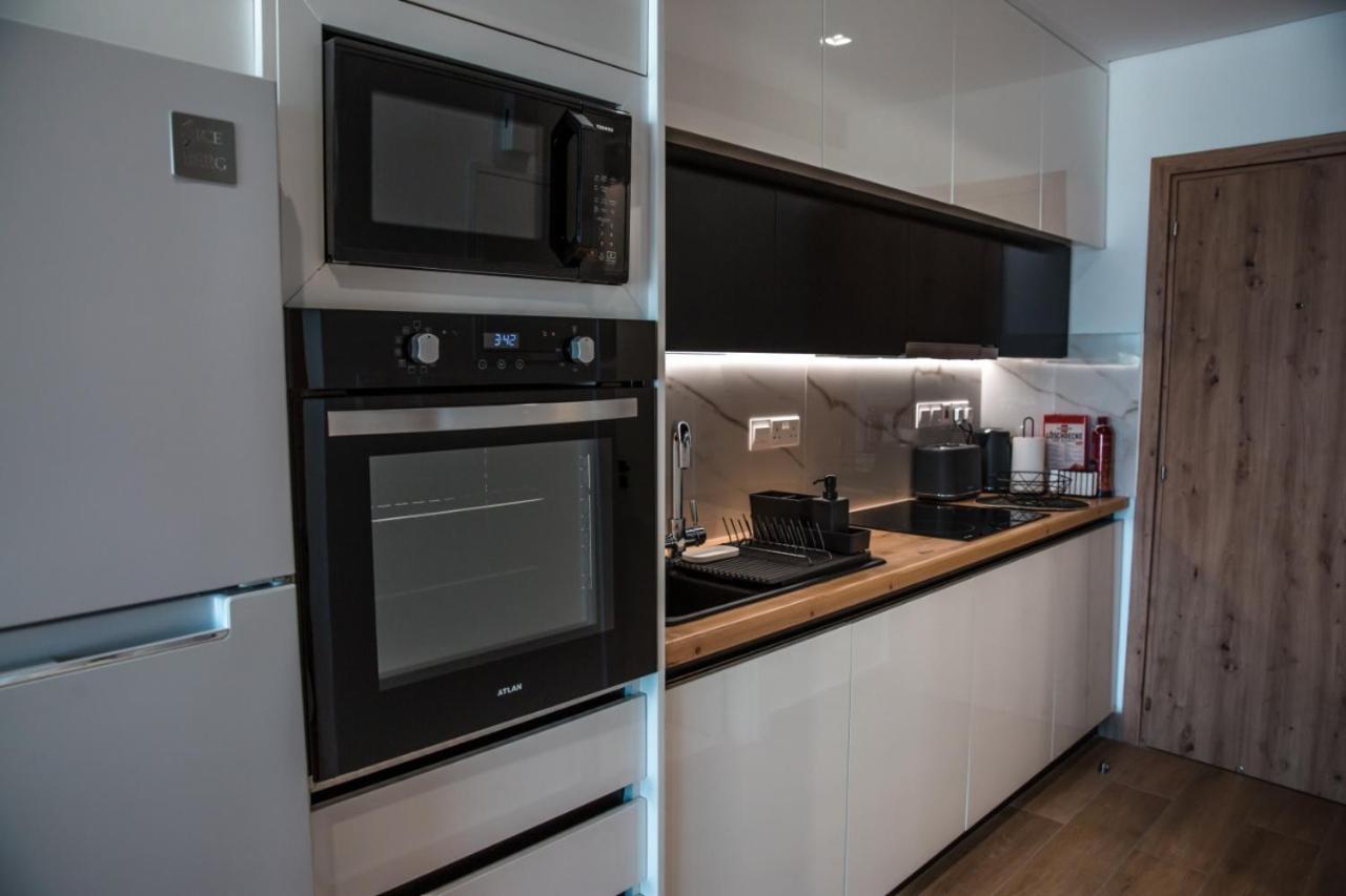 Cosea Living: Seaside Luxury Suite In Harbour 107A Πάφος Εξωτερικό φωτογραφία