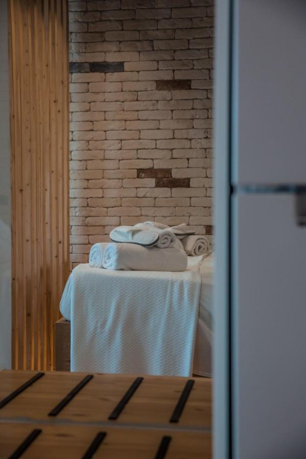 Cosea Living: Seaside Luxury Suite In Harbour 107A Πάφος Εξωτερικό φωτογραφία